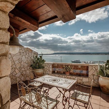 Palazzo Giunta - Porta Marina Ortigia Bed & Breakfast Syracuse Exterior foto
