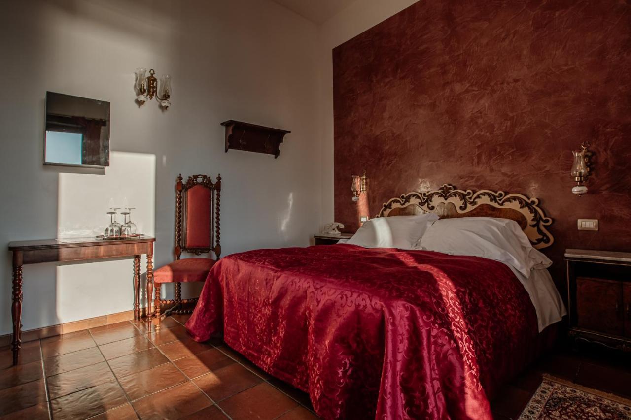 Palazzo Giunta - Porta Marina Ortigia Bed & Breakfast Syracuse Exterior foto
