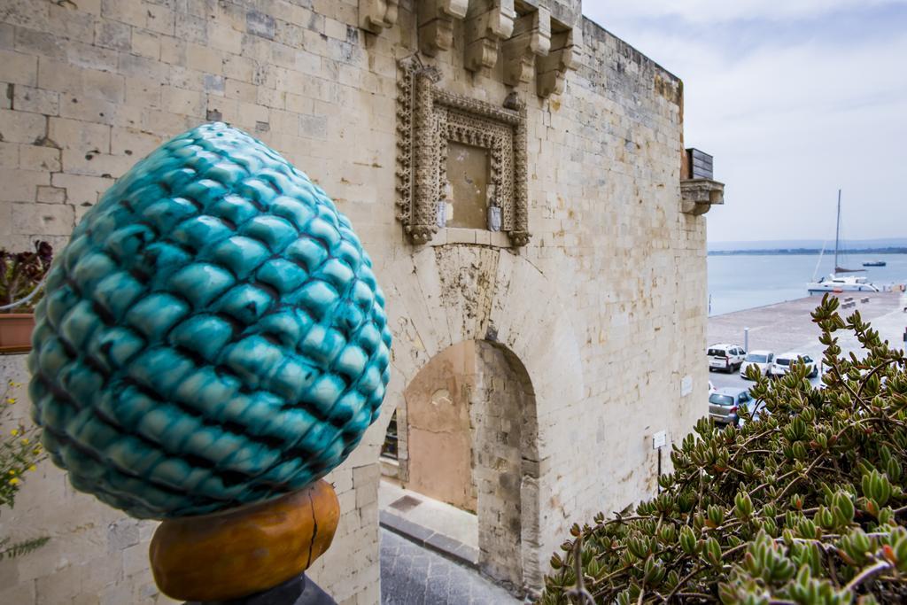 Palazzo Giunta - Porta Marina Ortigia Bed & Breakfast Syracuse Exterior foto