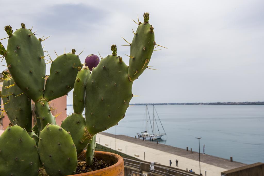 Palazzo Giunta - Porta Marina Ortigia Bed & Breakfast Syracuse Exterior foto